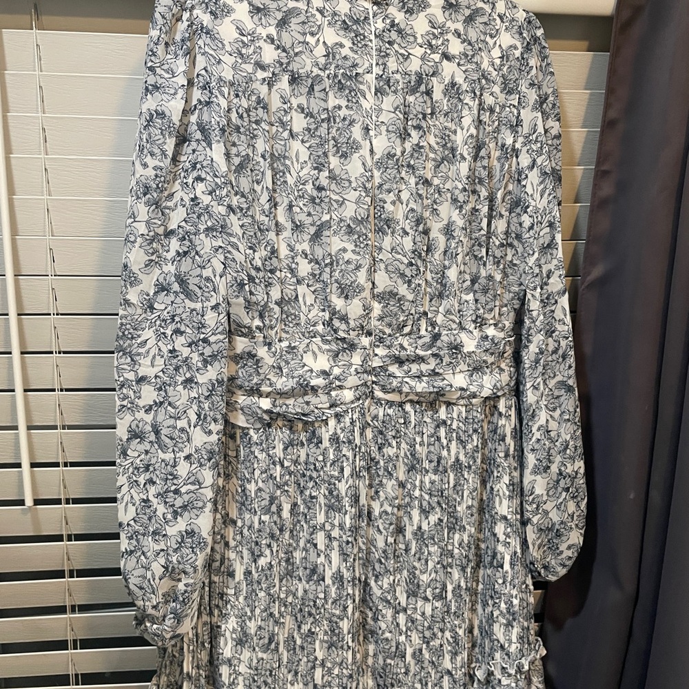 Brynley Dress blue floral ivy city co size Large - Picture 3 of 6